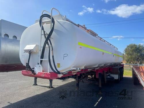 Trailer Tanker Water Action 2014 33000L SN1405 1TST797