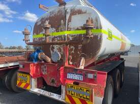 Trailer Tanker Water Action 2014 33000L SN1405 1TST797 - picture2' - Click to enlarge