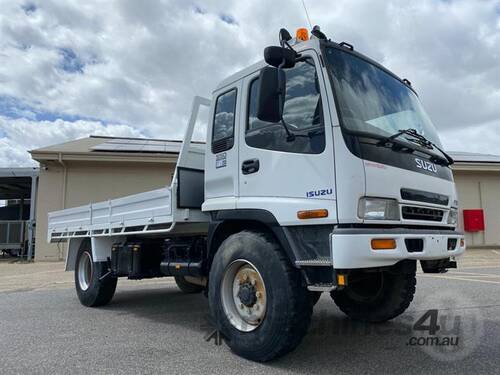 Isuzu FSS 550 4X4 SiTEC 200