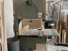 Wolfenden Vertical Bandsaw - picture0' - Click to enlarge