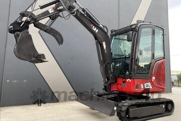 UHI 19hp Kubota Engine UME28 Mini Excavator with Cabin, Hydraulic Quick Hitch