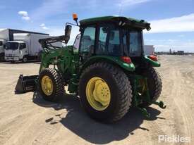 John Deere 5085M - picture2' - Click to enlarge