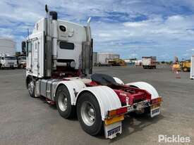 2004 Kenworth K104 - picture2' - Click to enlarge