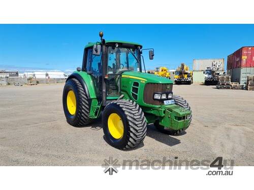 John Deere 6130