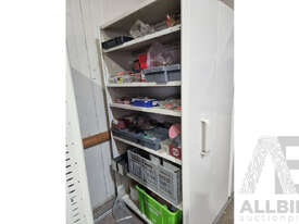 Quantity of Steel Fabrication Hardware, Fixings and Others - picture0' - Click to enlarge