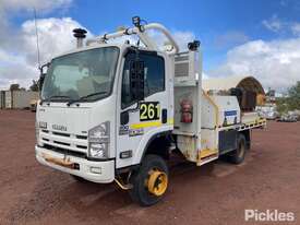 2014 Isuzu NPS300 - picture0' - Click to enlarge