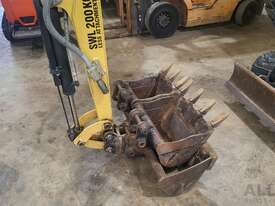 YANMAR VIO17 1.7T EXCAVATOR With 4 Attachments - picture2' - Click to enlarge