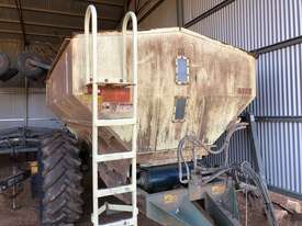 2012 Marshall 910T Fert Spreaders - picture0' - Click to enlarge