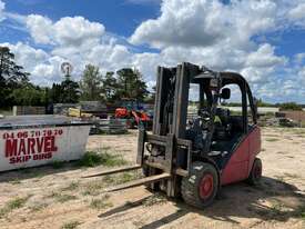 Linde hd30 diesel forklift  - picture0' - Click to enlarge