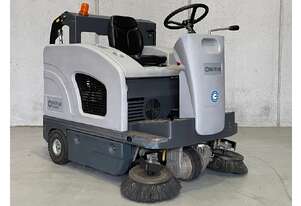 Second Hand SW4000 Industrial Sweeper