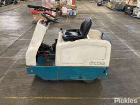 Tennant 6100 Electric Sweeper - picture2' - Click to enlarge