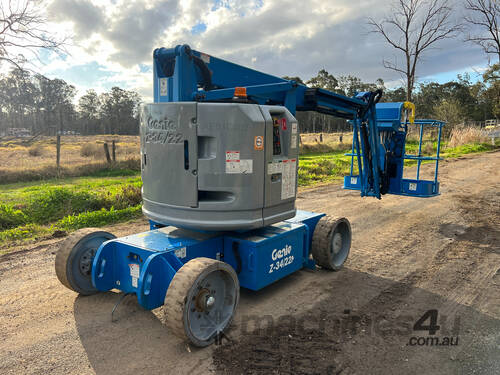 Genie Z34/22 Boom Lift Access & Height Safety