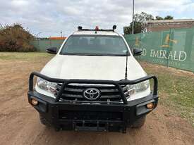 2017 TOYOTA HILUX SR UTE - picture0' - Click to enlarge