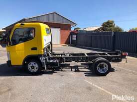 2015 Mitsubishi Canter 7/800 Cab Chassis Day Cab - picture2' - Click to enlarge