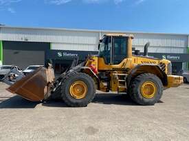 2010 Volvo L120F Wheel Loader - picture2' - Click to enlarge