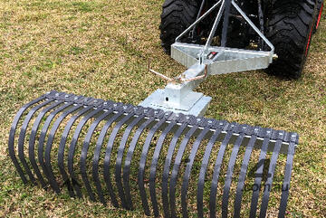 Daken   1.8m Stick Rake