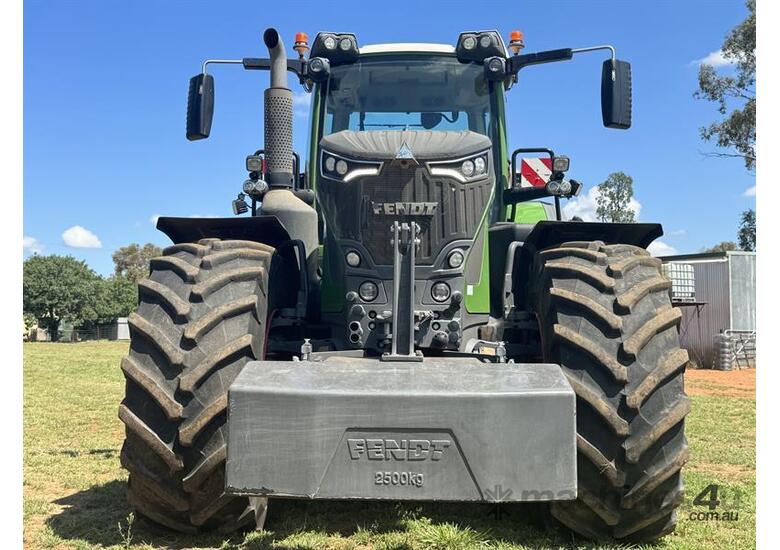 caption 2020 FENDT 942 VARIO