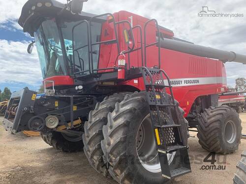2018 Massey Ferguson 9565 Combine Harvester