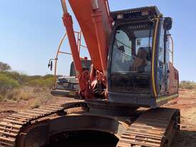 2006 Hitachi 350-3 Zaxis - picture0' - Click to enlarge