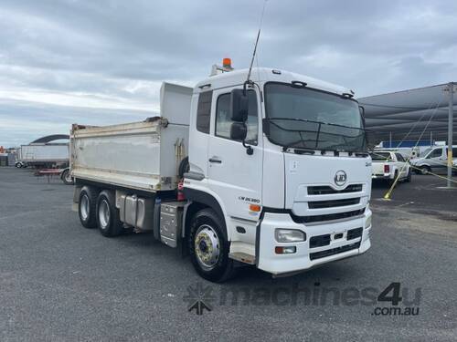 2014 Nissan UD Quon CW 26 380 Tipper