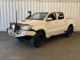 2014 Toyota Hilux SR5 Diesel - picture0' - Click to enlarge