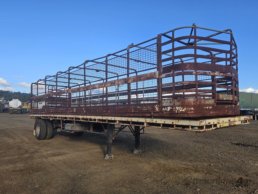 Used Not Specified Unknown Stock crate 4 sale Stock/Cattle crate in CHARLTON, QLD