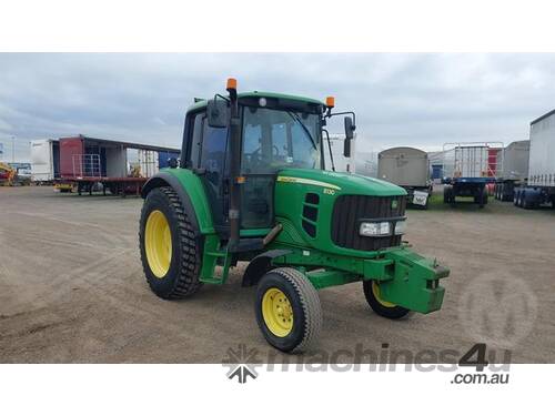 John Deere 6130