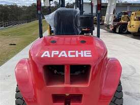 NEW APACHE CPC30 ALL TERRAIN HIGH MAST FORKLIFT - picture1' - Click to enlarge