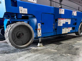 Genie GS3232 Electric Scissor Lift - picture2' - Click to enlarge