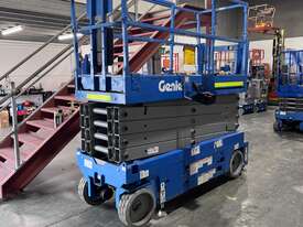 Genie GS3232 Electric Scissor Lift - picture0' - Click to enlarge