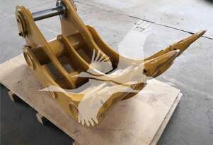 2024 Root CATERPILLAR EXCAVATOR RAKE 36IN, 100MM & 90MM PINS, DB LINKAGE EK-DB36