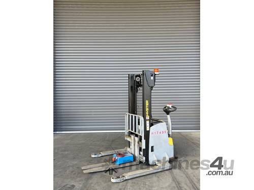 Battery Electric Walkie Reach Stacker