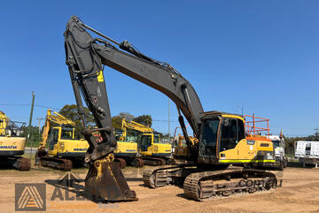 2019 Volvo EC300D Hydraulic Excavator