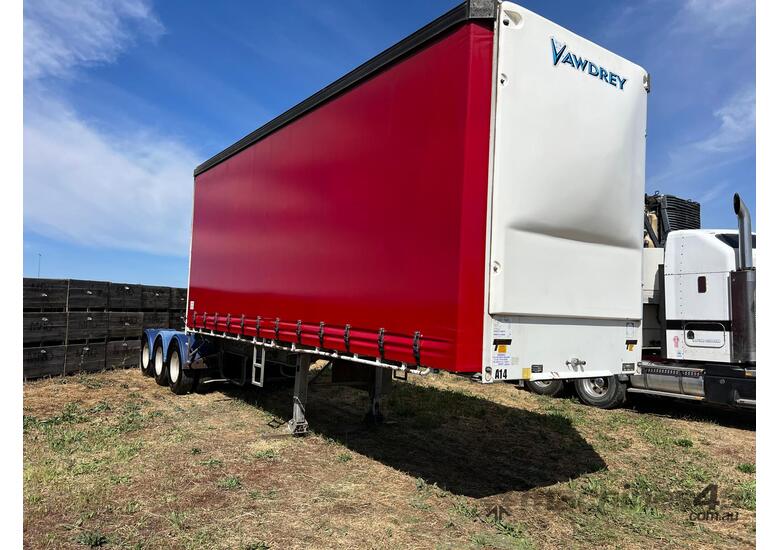 B-double A Trailer Vawdrey Tautliner load restraint