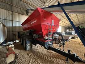 2015 AgriSpread AS120T Dry Spin Spreaders - picture0' - Click to enlarge