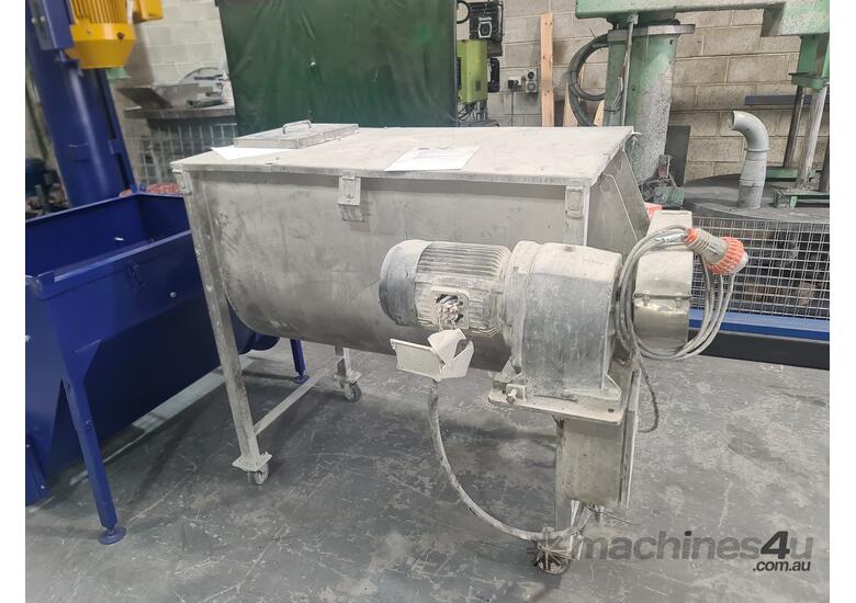 caption RIBBON MIXER - STAINLESS STEEL