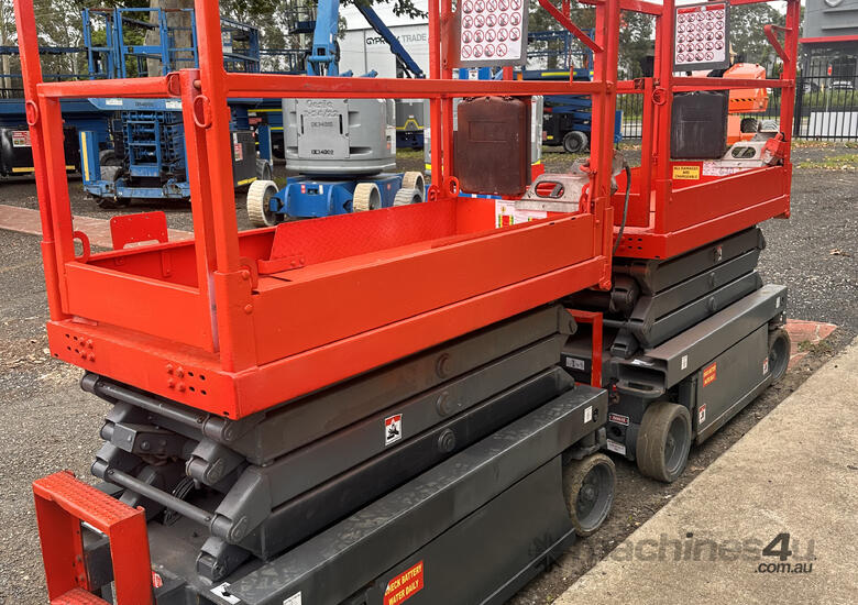 2015 Used Skyjack SJ3219 Electric Scissor Lift image 2