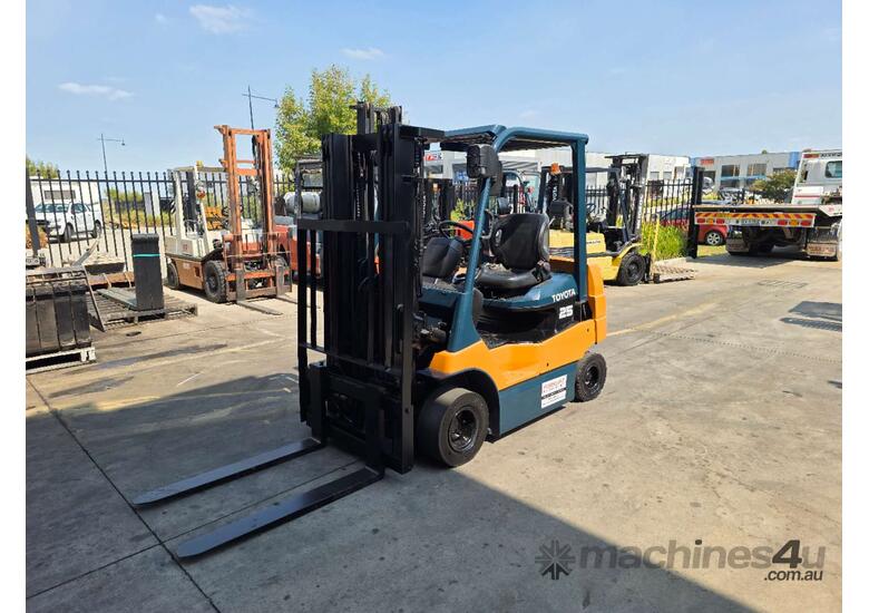 caption Toyota Forklift 2.5T Electric Container Mast Forklift (Unit#:AU323)