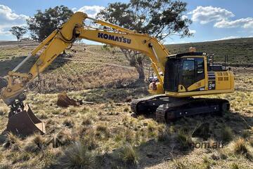 Komatsu 2021   PC210LC