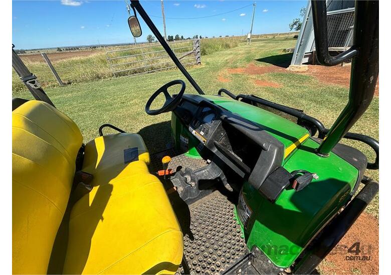 caption RW LOT 222 - 2017 JOHN DEERE GATOR XUV 855D