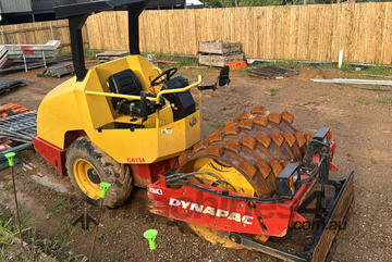 Dynapac CA134 5T padfoot roller with blade - Well Maintained!