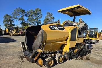 Caterpillar CAT AP300FLRC Asphalt Pavers