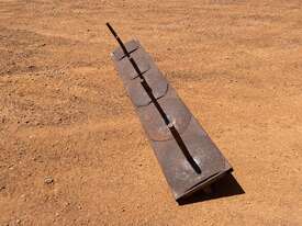 5 Barb Wire Spinner - picture2' - Click to enlarge