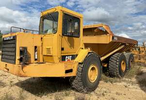 CATERPILLAR D400D ARTICULATED DUMP TRUCK