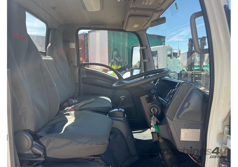 caption 2017 Isuzu NLR 45-150 Service Body Day Cab