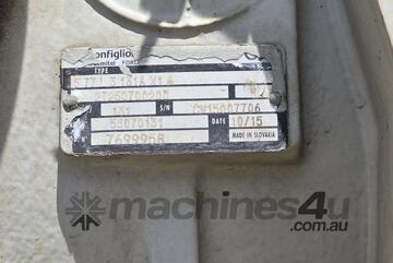 2015 Mack Metroliner CSMR 8x4 Concrete - Agitator (Cummins) (Auto) (Ex Lease)