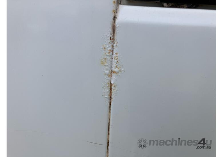 2014 Mitsubishi Fuso Rosa BE600 Bus