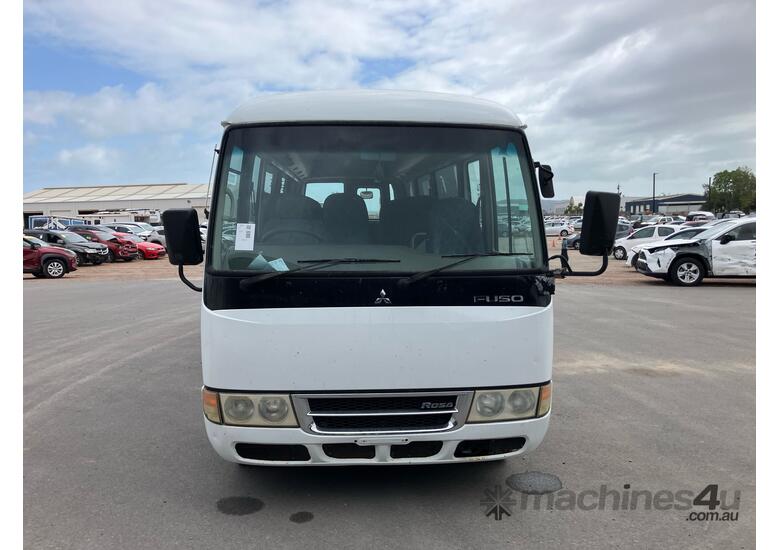 2014 Mitsubishi Fuso Rosa BE600 Bus