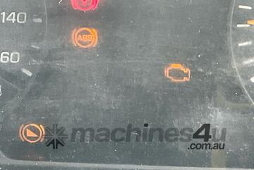 2018 Mitsubishi Canter 615 Pantech (Day Cab)