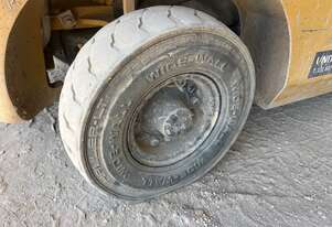 2021 Caterpillar DP25NT Forklift